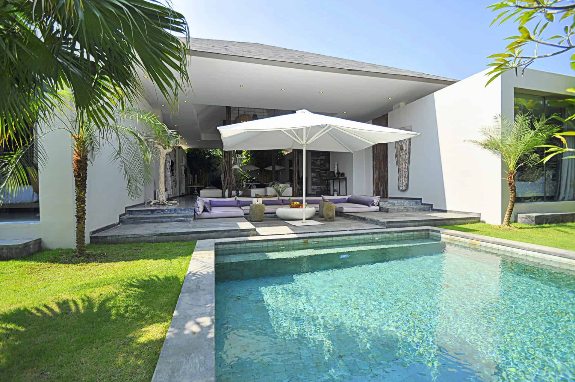 CONTEMPORARY DESIGN 3 BEDROOM VILLA FOR SALE LEASEHOLD IN BERAWA BE-1072 